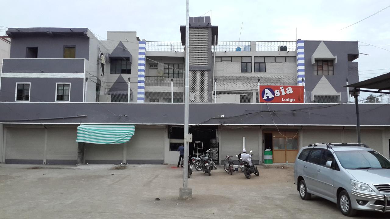Asia Lodge Near Railway Station Aurangabad  Exteriör bild